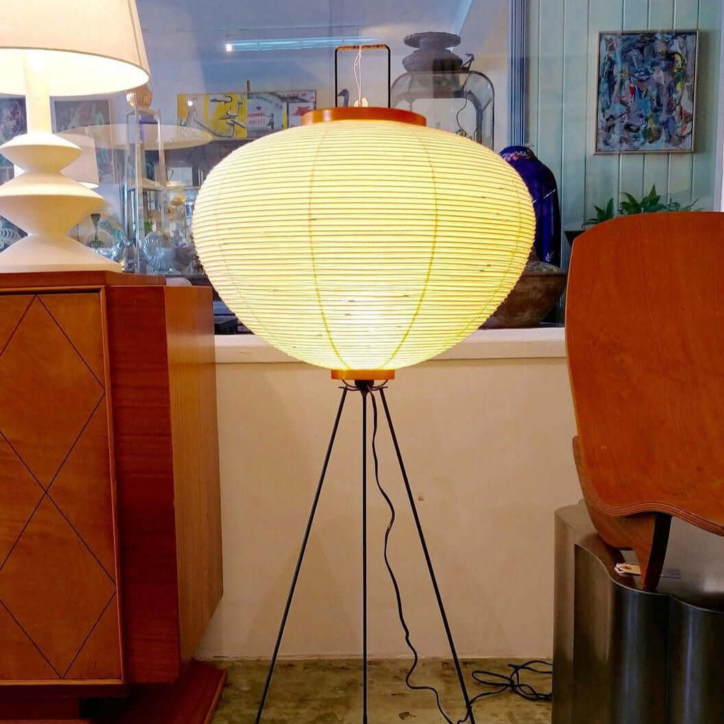 Hikaru – Rice Paper Floor Lamp