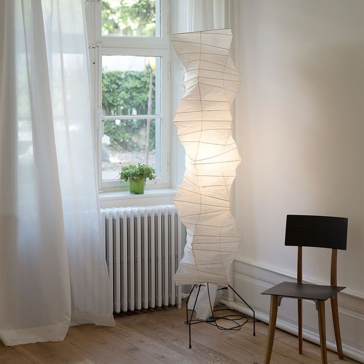 Hikaru – Rice Paper Floor Lamp