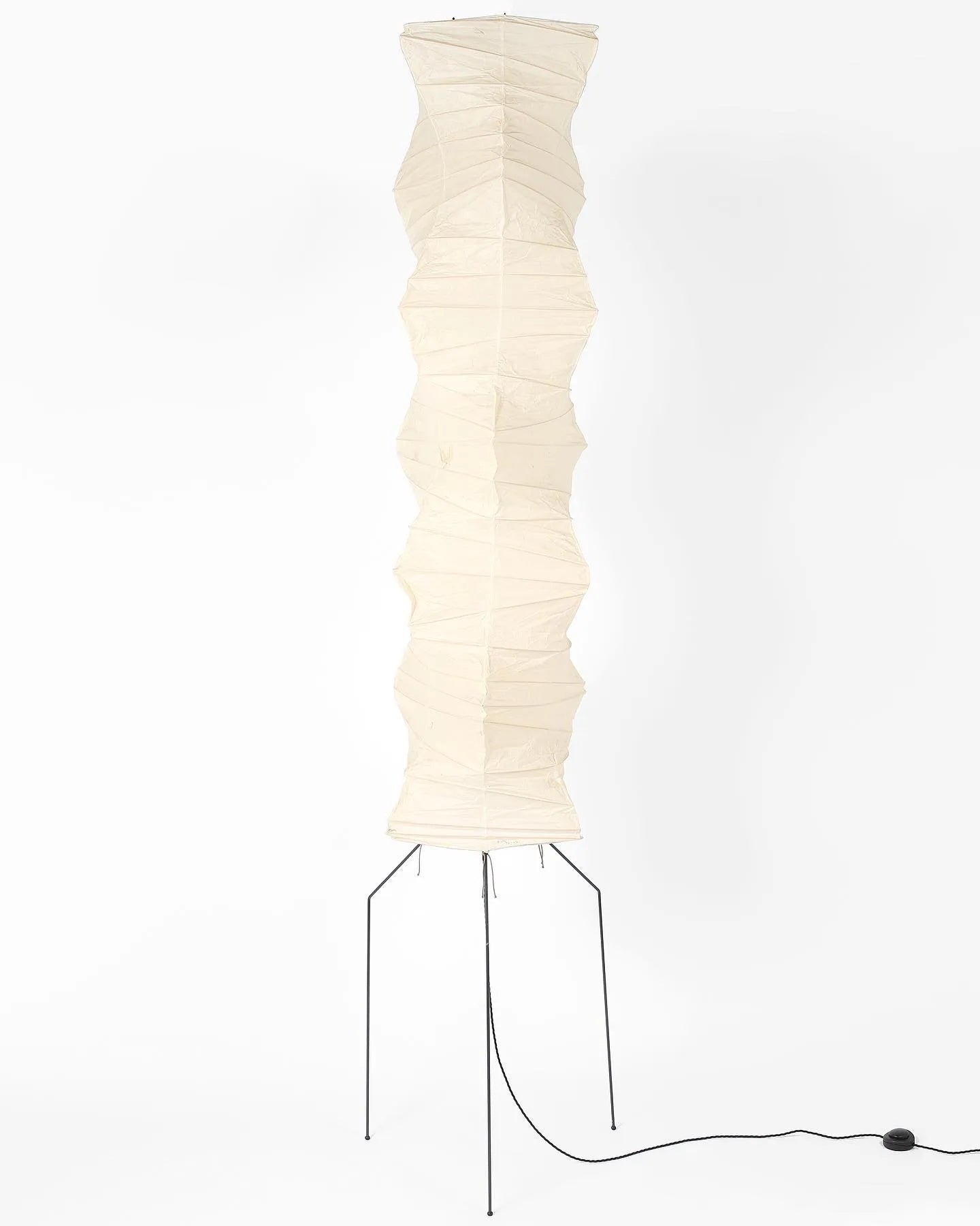 Hikaru – Rice Paper Floor Lamp