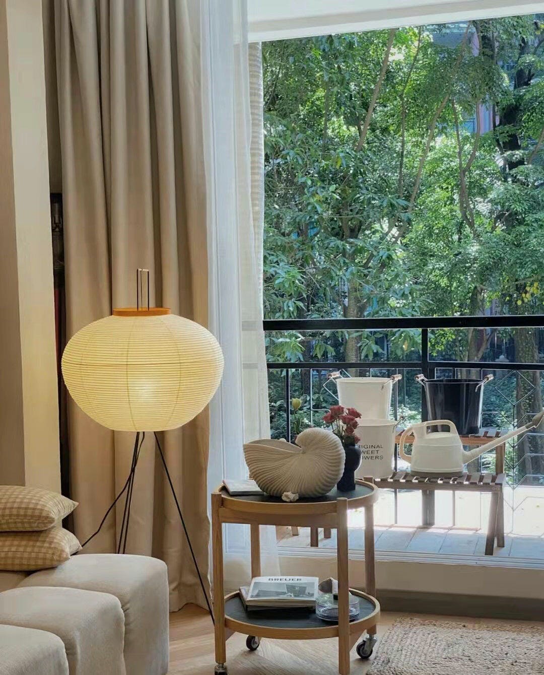 Hikaru – Rice Paper Floor Lamp