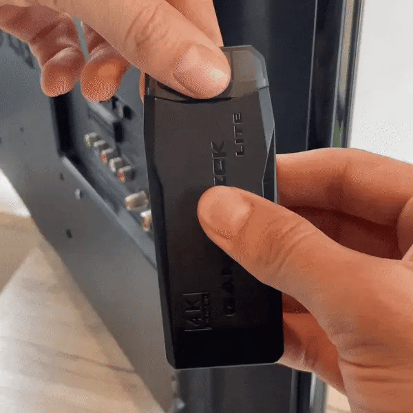 PixelDrive 64gb: Original con 2 controladores - Más de 20.000 juegos desde Mario hasta Pokémon