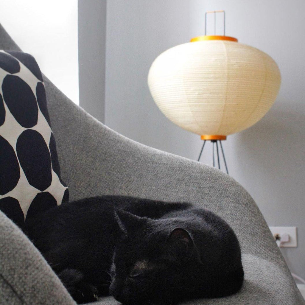 Hikaru – Rice Paper Floor Lamp