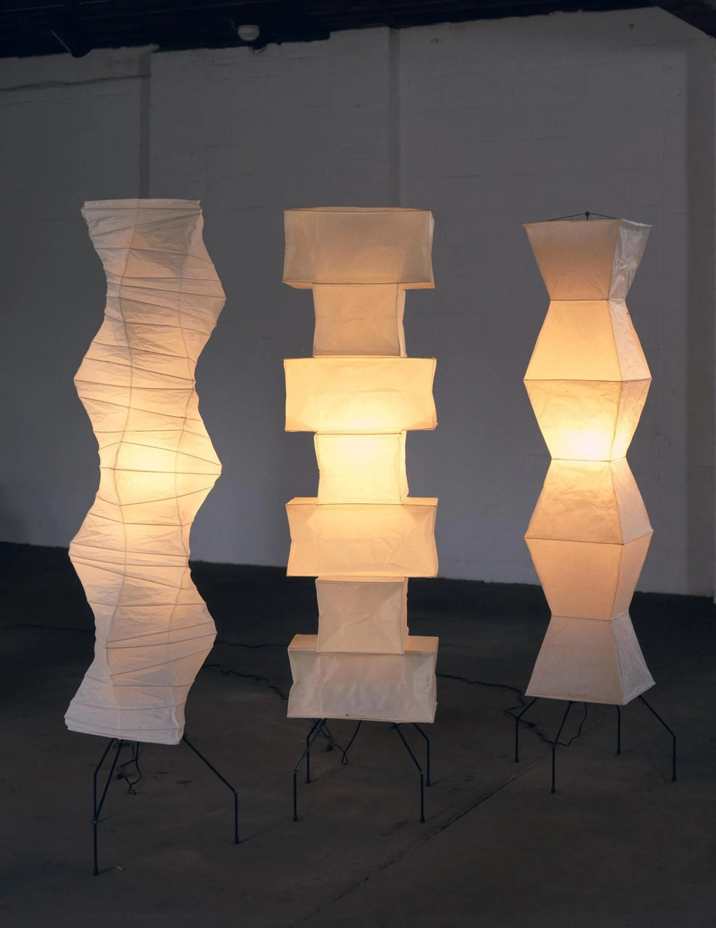 Hikaru – Rice Paper Floor Lamp