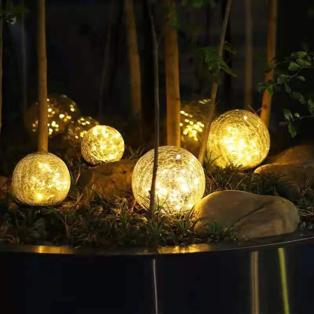 Elegant Solar Garden Lamp with Crystal Design – Weather-Resistant Outdoor Lighting