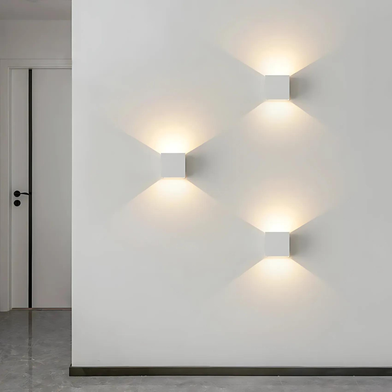 Modern Aluminium LED Wall Lamp – Energy-Efficient Lighting for Contemporary Interiors