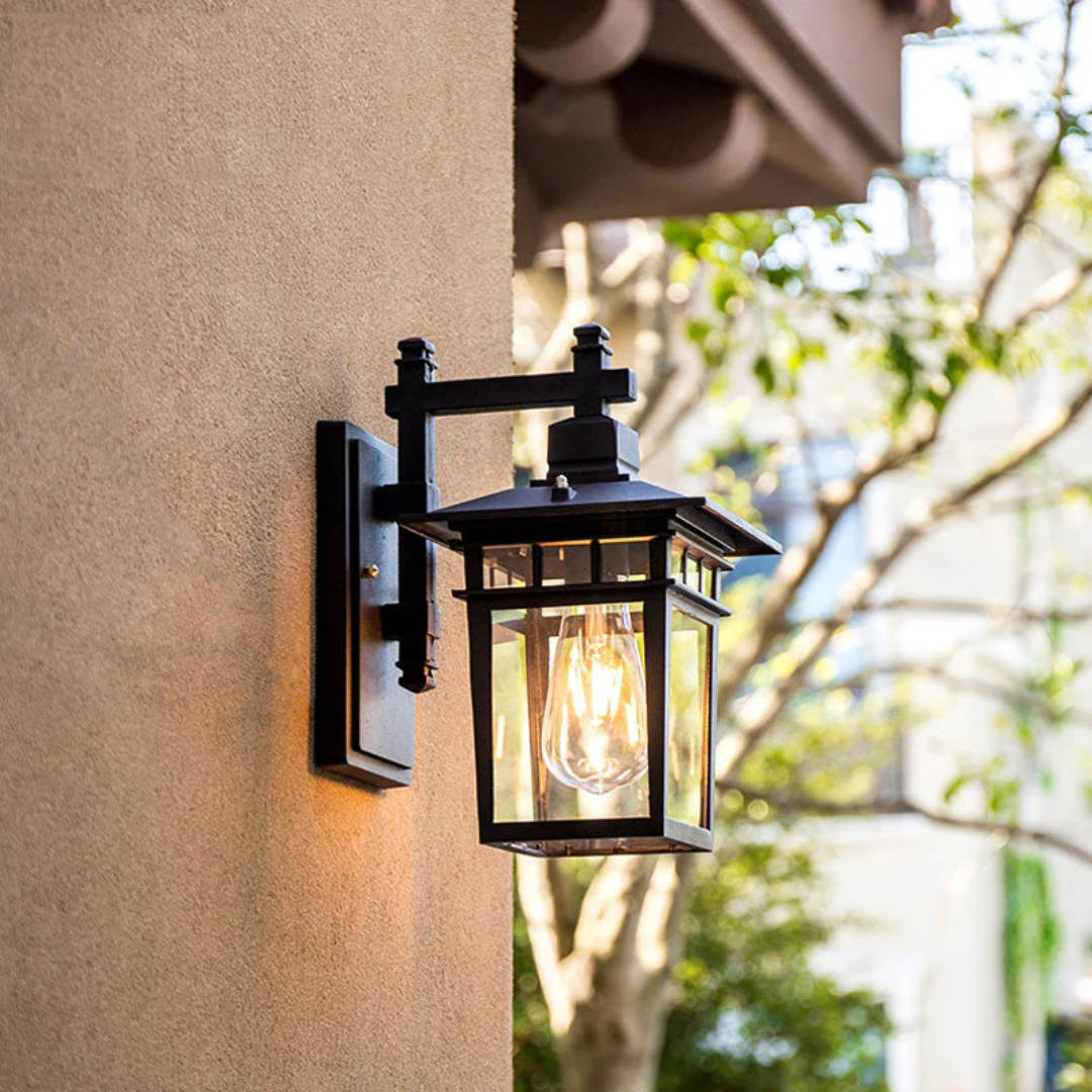 Modern Black Outdoor Wall Light - Up and Down LED Exterior Wall Lights for Stylish Illumination