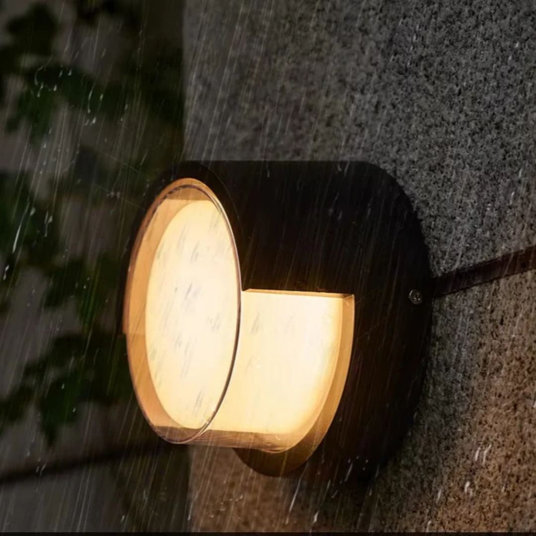 Modern Black Outdoor Wall Light with Motion Sensor – IP65 Waterproof Exterior Garden Lighting