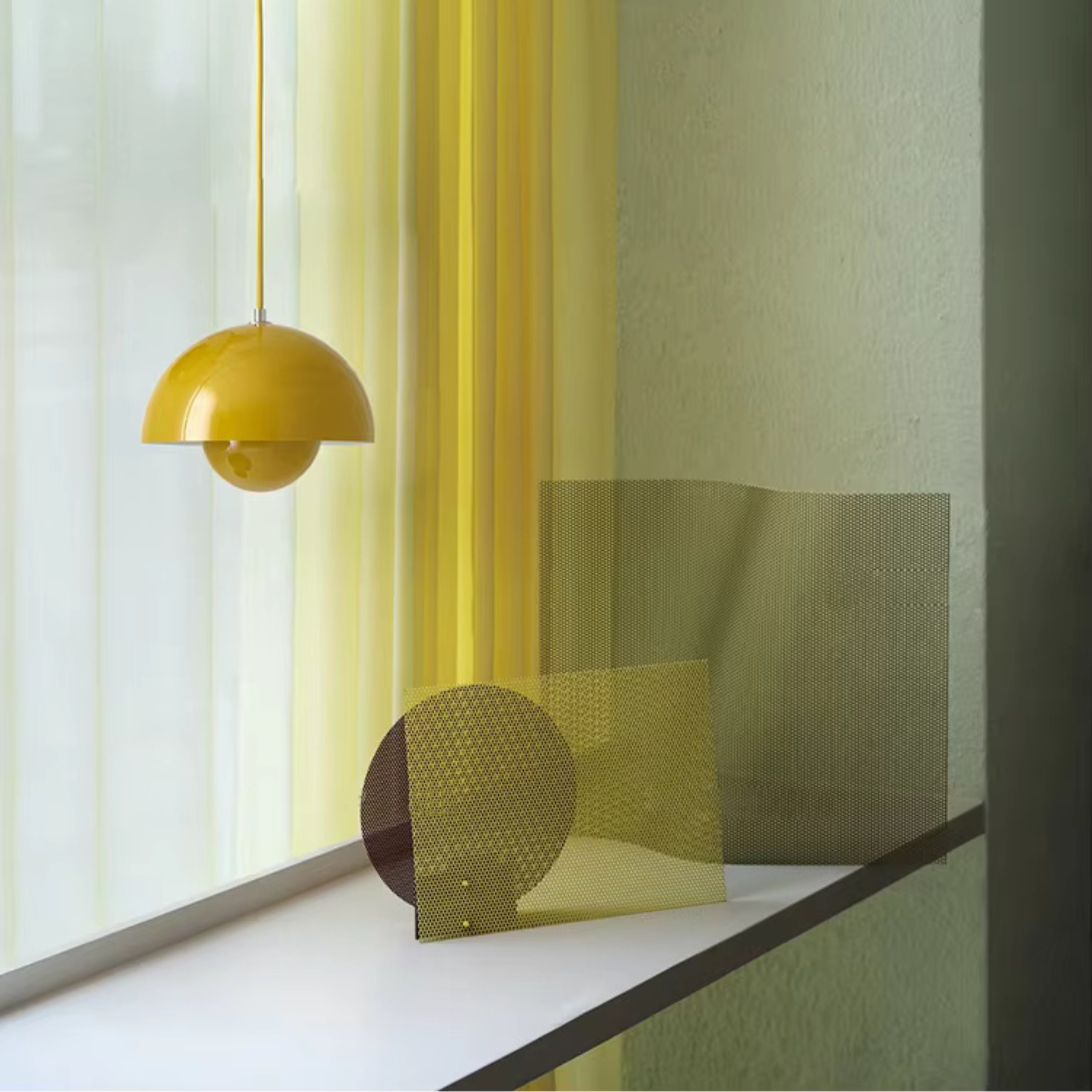 Multicolored Pendant Light with Adjustable Brightness – Modern Metal Design for Kitchen, Dining, and Bedroom