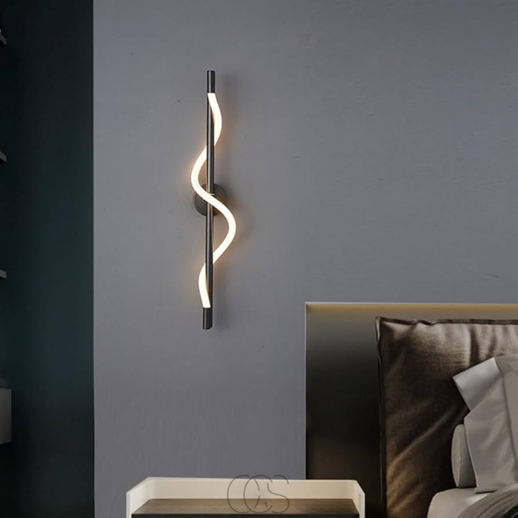 Opertsa - Slim LED wall lamp - Black aluminum
