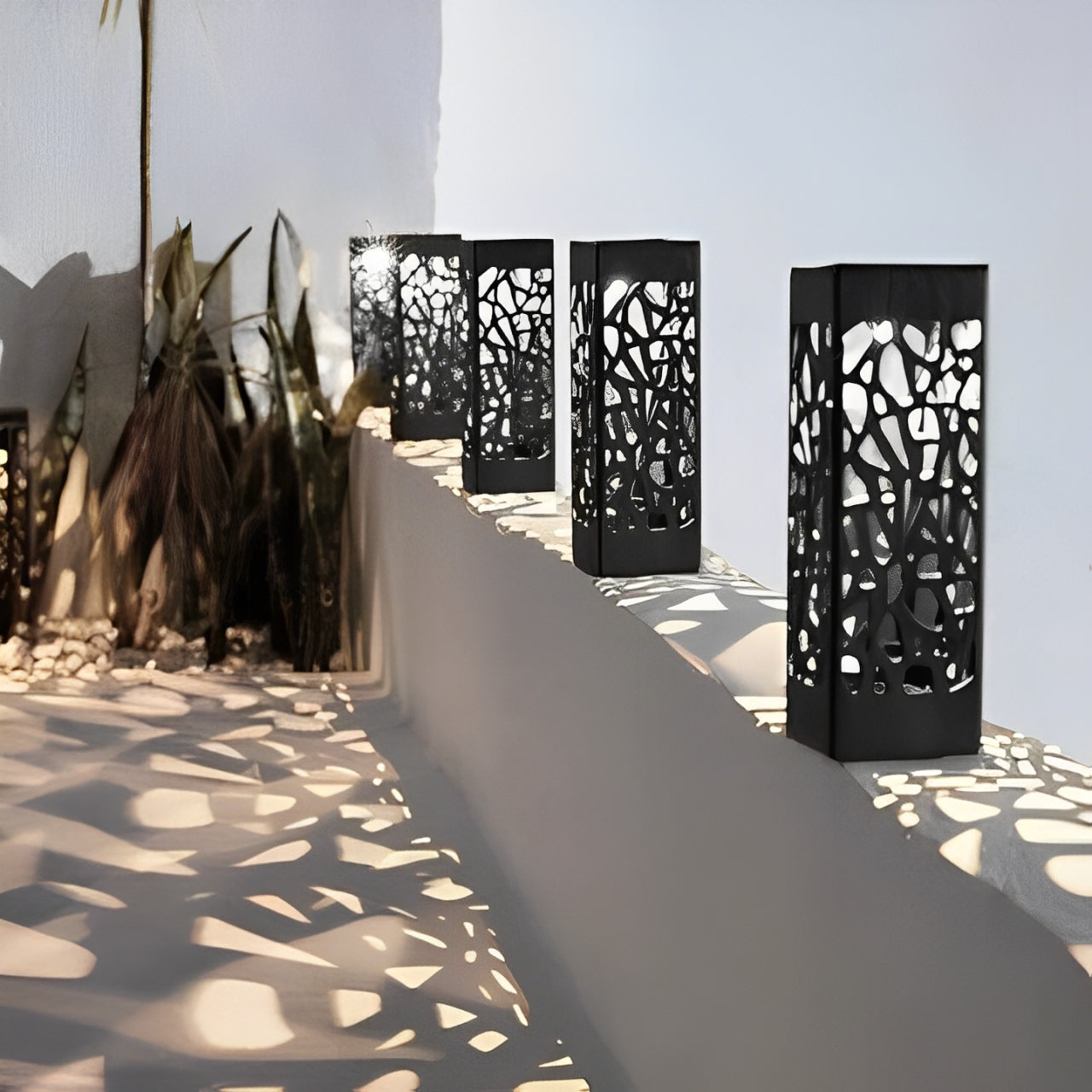 Opertsa - Solar Garden Light Pole - Wireless Solar Outdoor Lamp