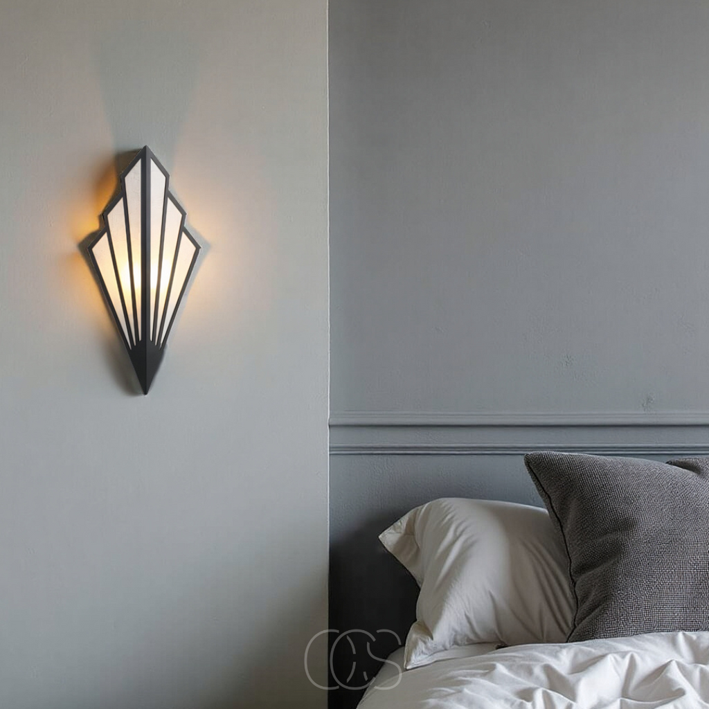 Opertsa - Wall lamp with geometric diamond design