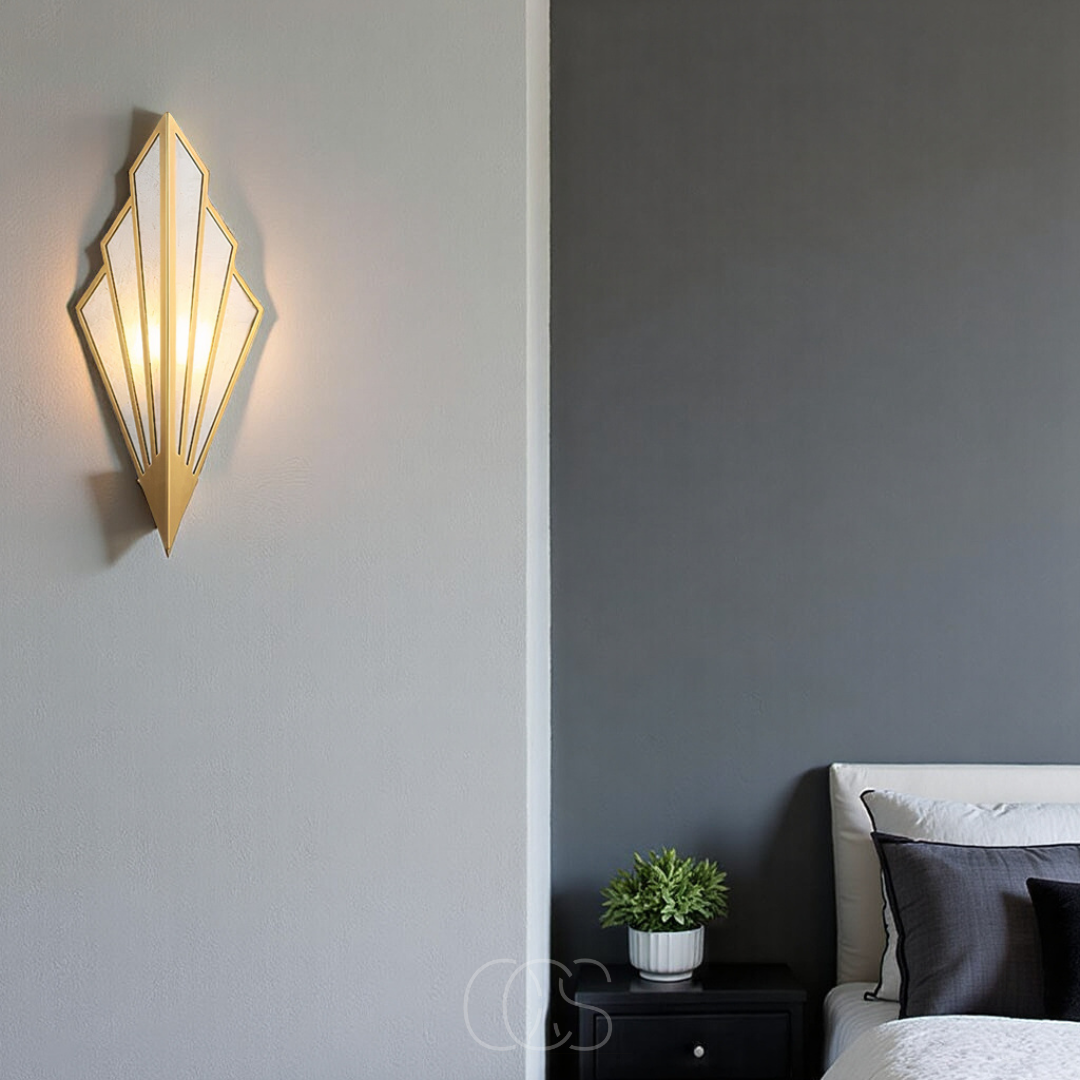 Opertsa - Wall lamp with geometric diamond design