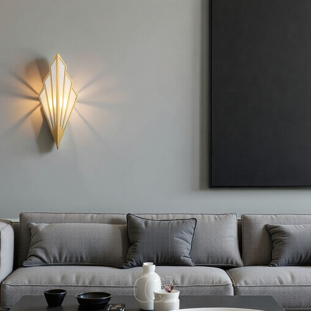 Opertsa - Wall lamp with geometric diamond design
