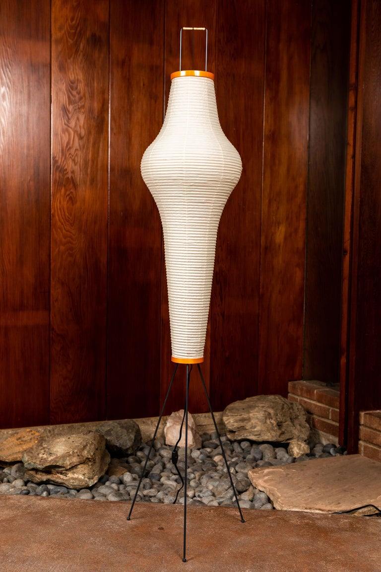 Hikaru – Rice Paper Floor Lamp
