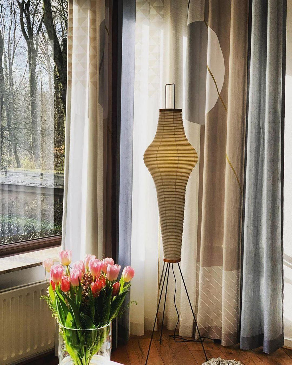 Hikaru – Rice Paper Floor Lamp