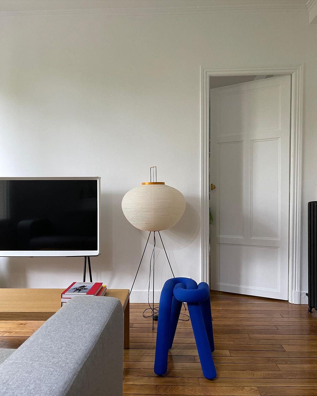 Hikaru – Rice Paper Floor Lamp