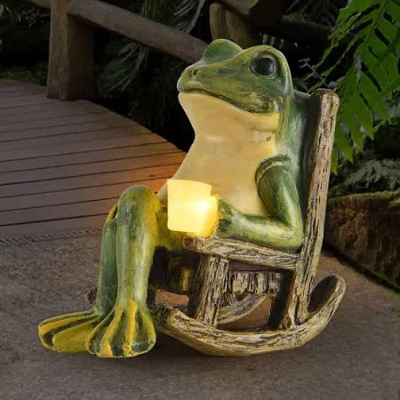 Whimsical Glowing Garden Frog Statue – Solar-Powered Outdoor Decor